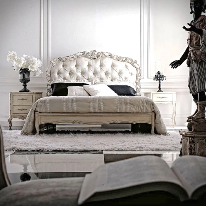 Picture Renaissance bed from Florence
