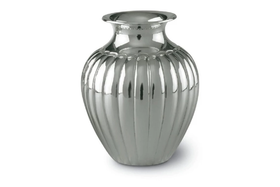 picture 1 Classic silver vase