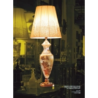 Picture Crystal lamp engraved and decorated by hand in 24-carat gold with a shade made of gold mesh and sequins – Il Paralume Marina