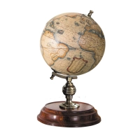 Picture Elegante globo terráqueo sobre base de madera - Modelos Auténticos