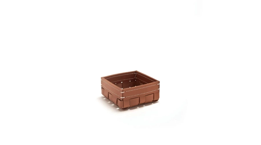 picture 7 Woven leather basket