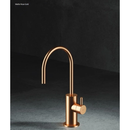 Picture Functional countertop faucet with the option of filtering water for the kitchen