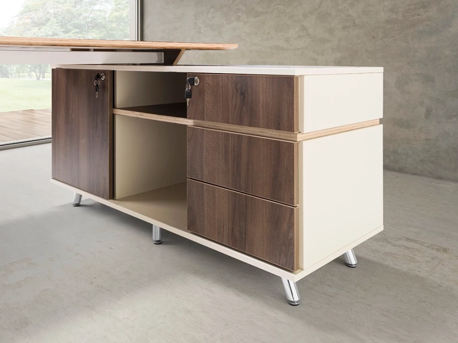 Bild 4 Minimalistischer Schreibtisch mit Zustellbett