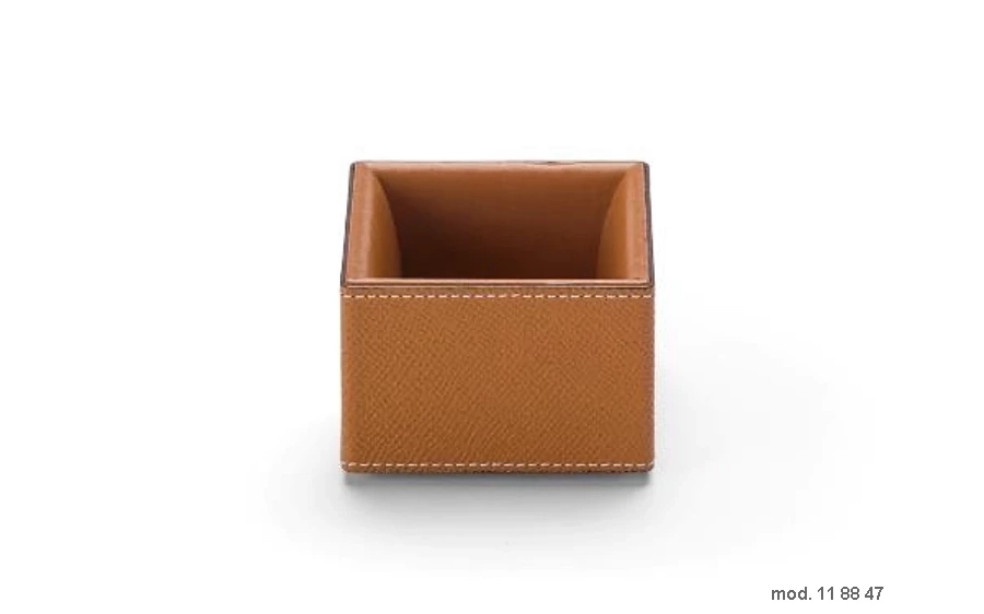 picture 3 Pure Elegance leather desk set