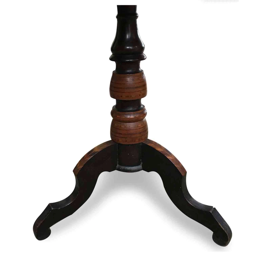picture 2 Antique round coffee table, inlaid and veneered