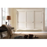 Picture Beautiful Italian wardrobe in a classic style – Morello Gianpaolo