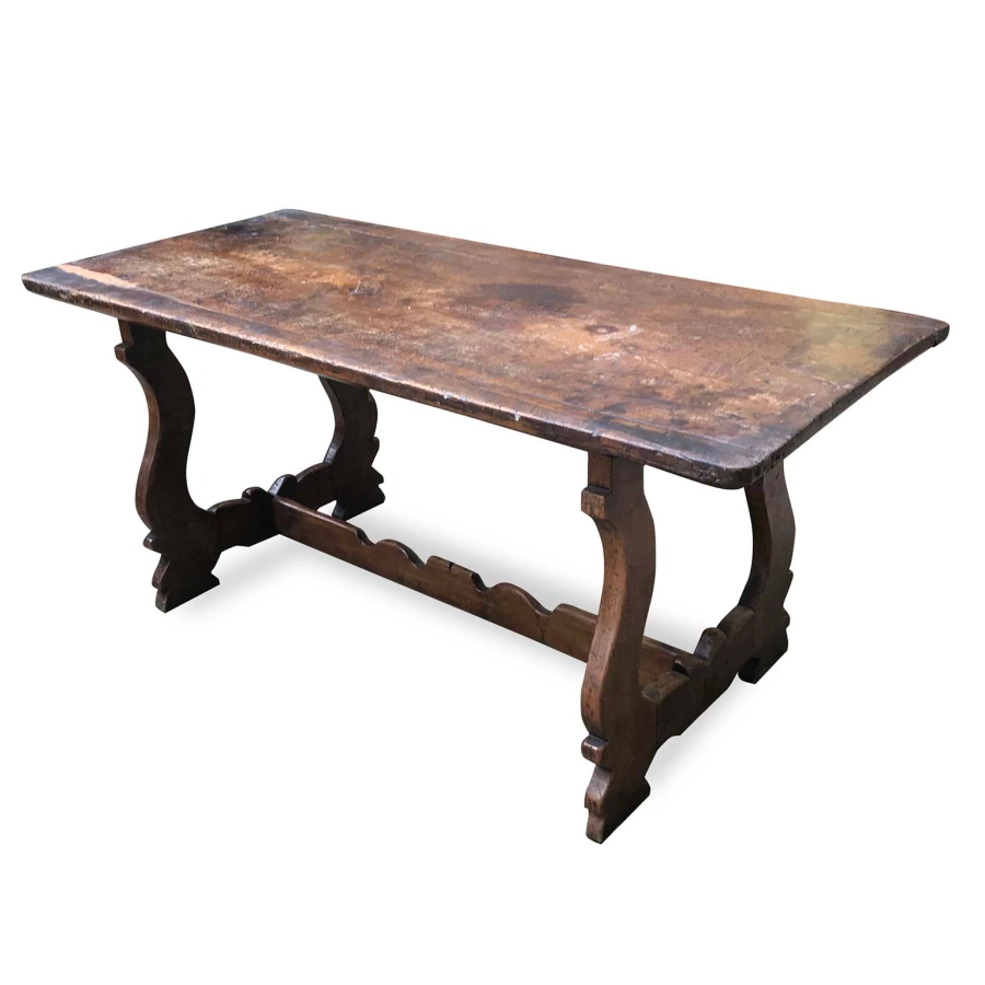 picture 3 Fratino walnut table with a wonderful single-axis top