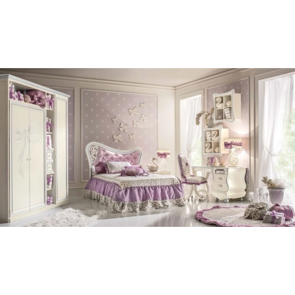 Picture Luxurious bedroom for girls