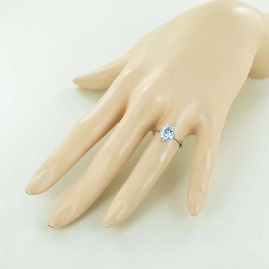 picture 2 A unique Rosetta ring with oval aquamarine and diamonds