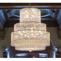 Picture Luxurious chandelier by Lumis by Luxury Products