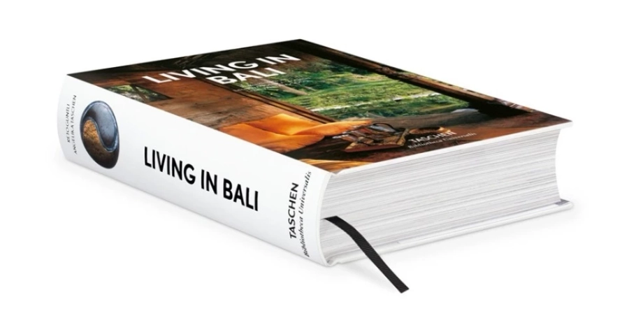 picture 2 Living in Bali - Taschen book