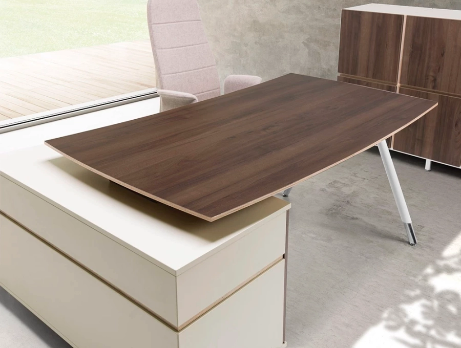 Bild 3 Minimalistischer Schreibtisch mit Zustellbett
