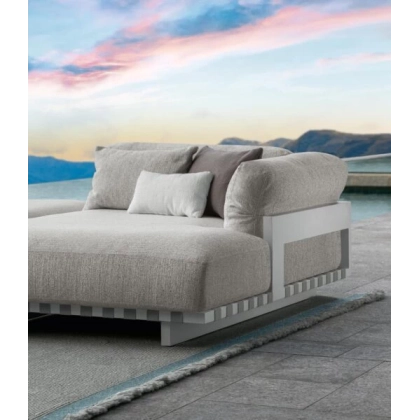 Picture A unique Italian sofa for the garden