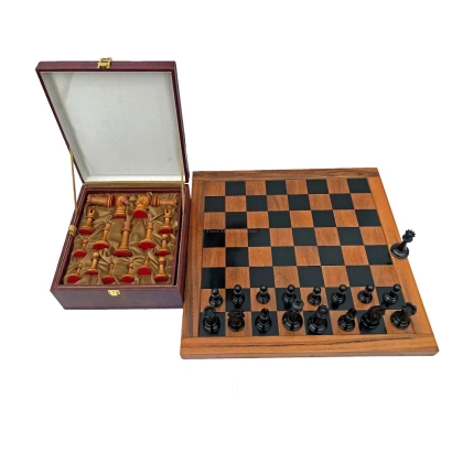 Zdjęcie Unikalna plansza, figury i pudełko do gry w szachy z popularnej serii Imperial - The Chess Empire