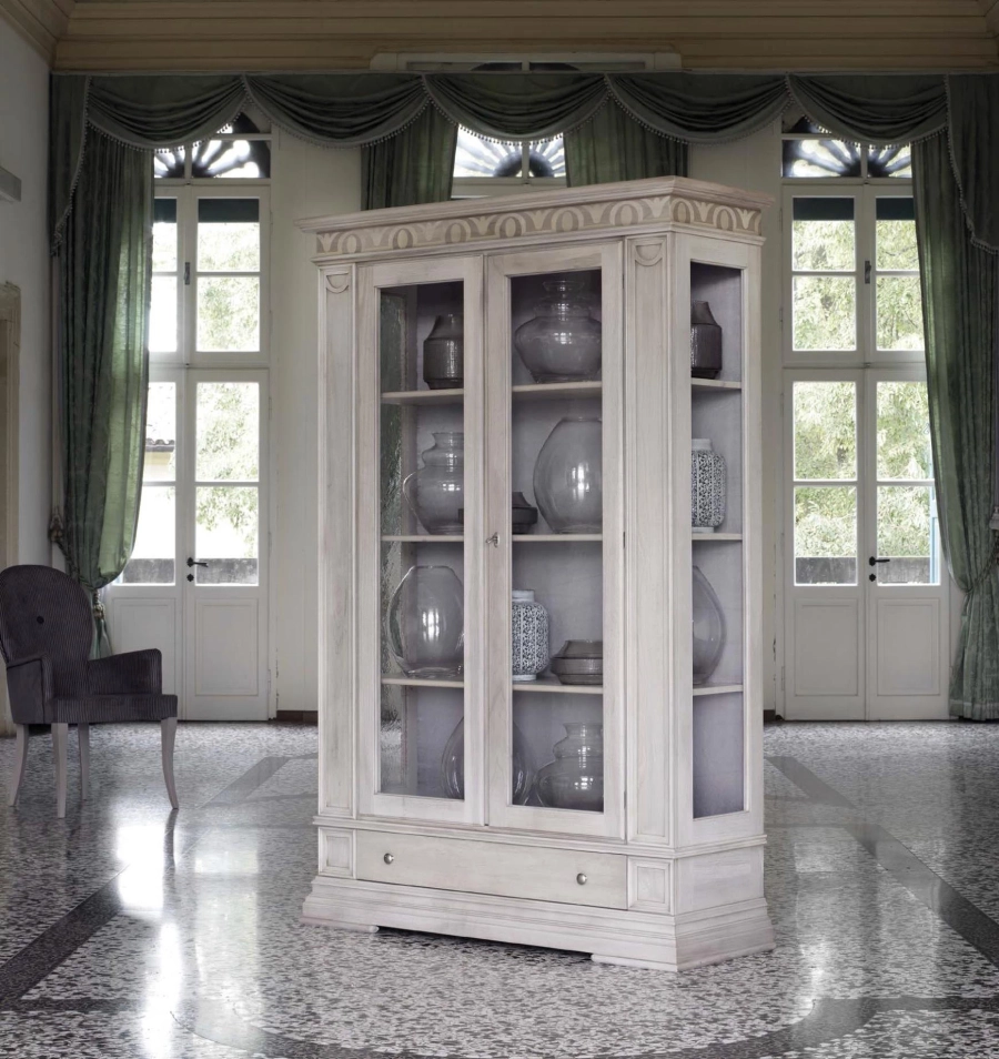 Bild 1 Klassische Vitrine für exklusive Innenräume – Cantiero