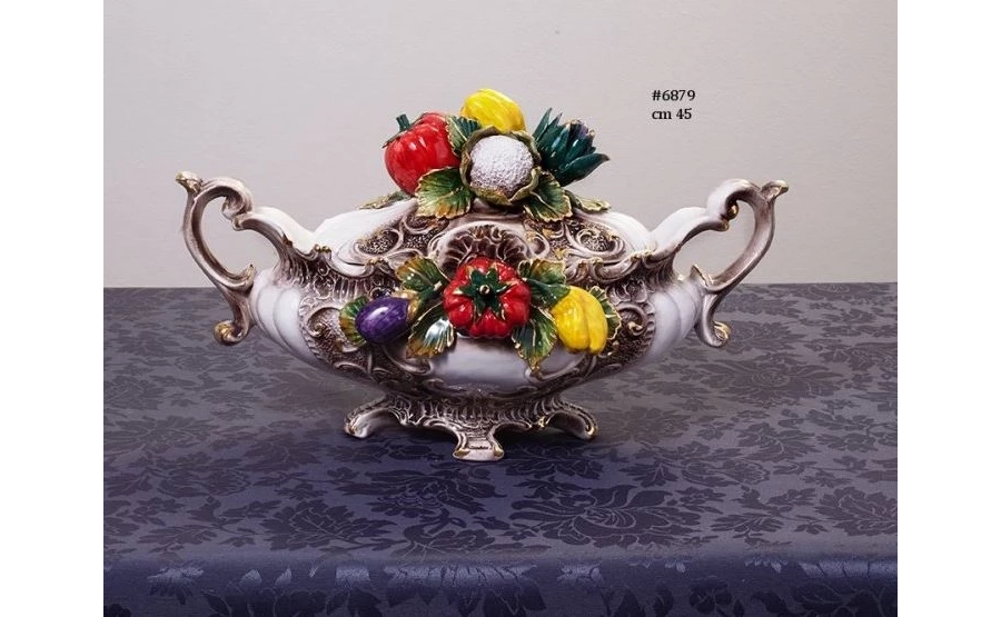 picture 1 Decorative ceramic vase in baroque style