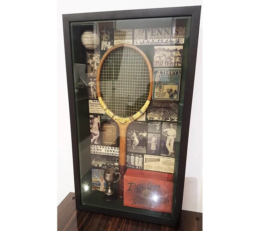 Bild 4 Antiker Tennisschläger