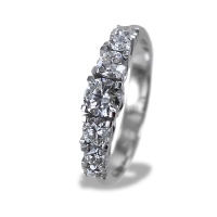 Picture Anillo Riviera con 5 diamantes de oro y diamantes de casi un quilate