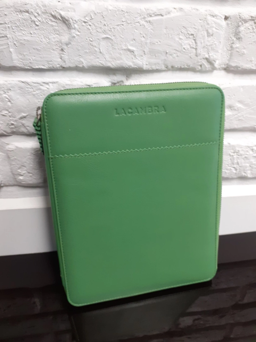 picture 1 Funda de cuero verde para iPad