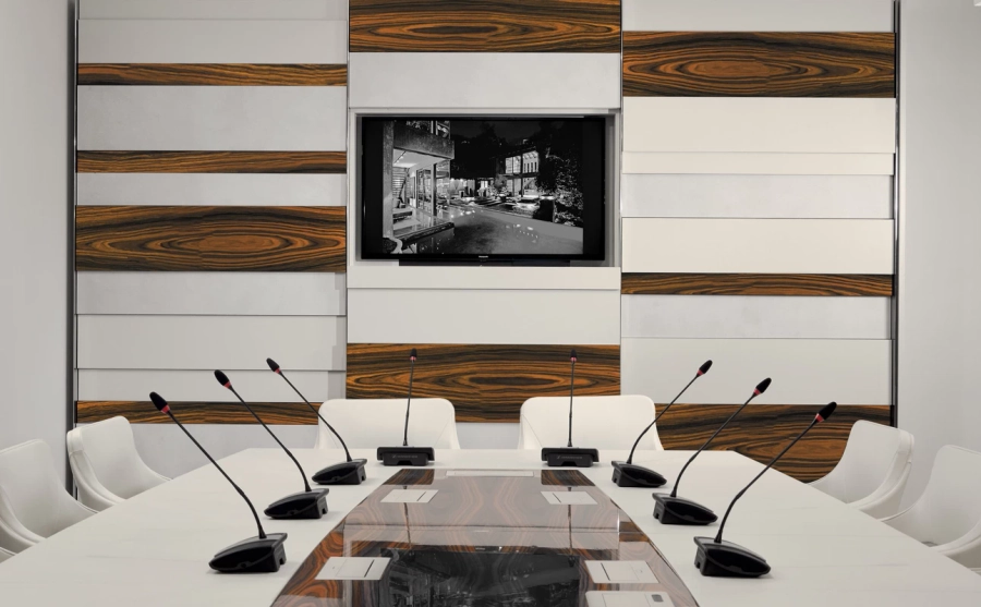 picture 7 A phenomenal President conference table