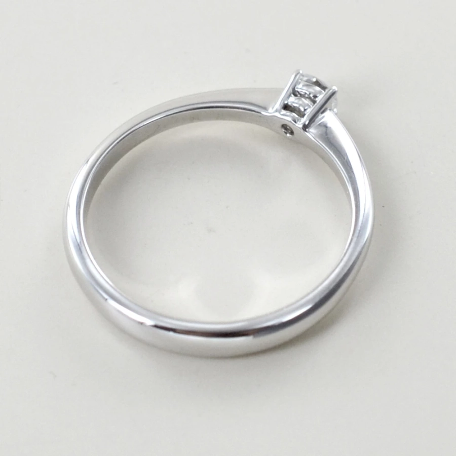 picture 7 Anillo Solitario mediano con diamante de 0,15 quilates