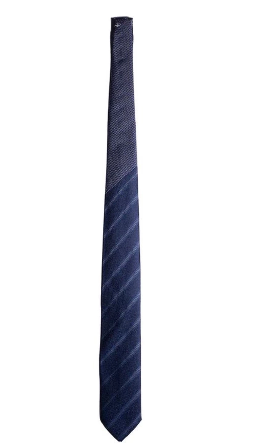 Bild 2 Perfekt als Geschenk – eine elegante Seidenkrawatte
