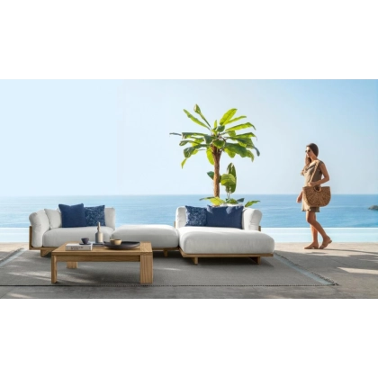 Picture A beautiful Italian sofa for the garden