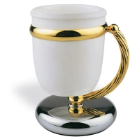 Picture Stylish glass holder with base for a luxurious bathroom - Stilhaus