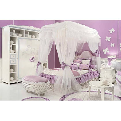 Picture Elegant bedroom with a canopy for girls