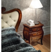 Picture A tasteful antique briar ash bedside table