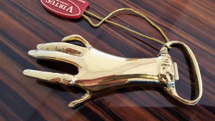Bild 4 Flaschenöffner aus Bronze