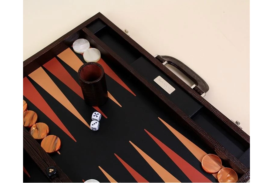 Bild 3 Backgammon-Brettspiel in einer Holzkiste