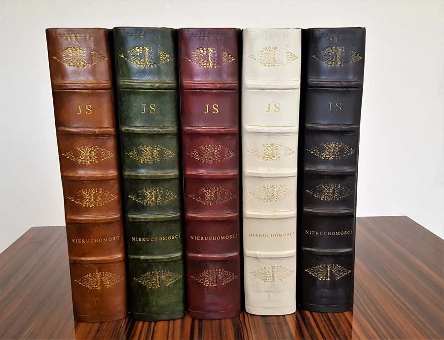 picture 5 Antique style document binders