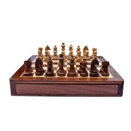 Zdjęcie Doskonały na podróże magnetyczny komplet szachowy - The Chess Empire