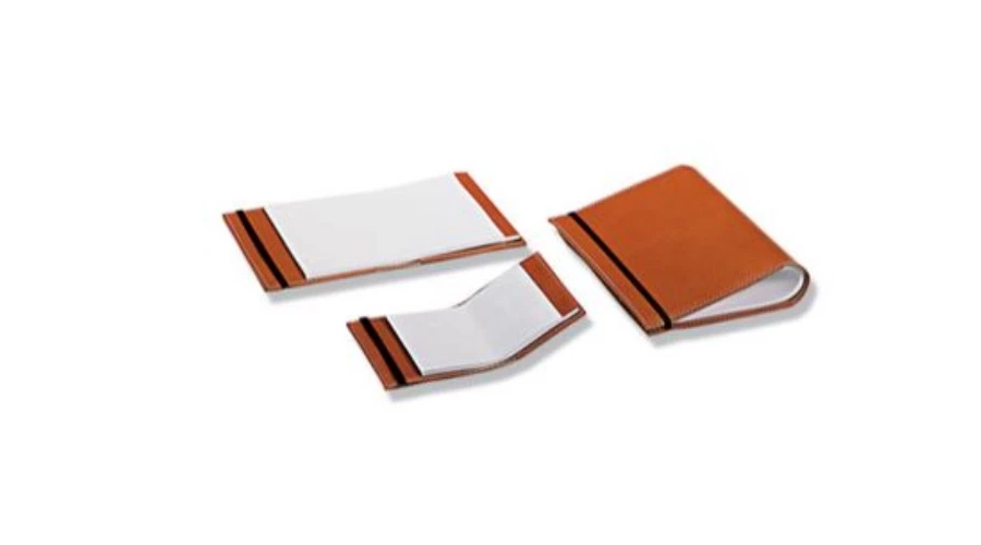 picture 1 A subtle leather notebook as a gift