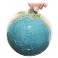 Picture Alcancía en forma de globo terráqueo - Colón