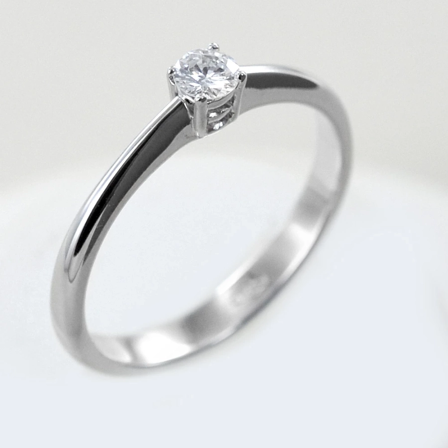 picture 3 Anillo Solitario mediano con diamante de 0,15 quilates