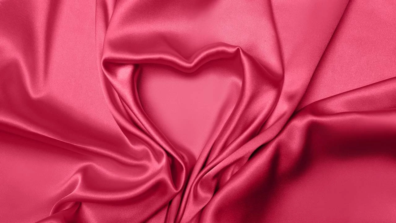 Zdjęcie Is it worth buying satin bedding? Get to know its properties