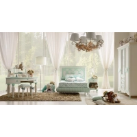Picture Children's bed with a perforated panel in a beautiful color - Ferretti e Ferretti