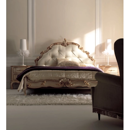 Picture Baroque bed from Florence