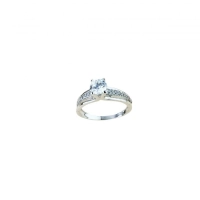 Picture Fantastic large gold ring