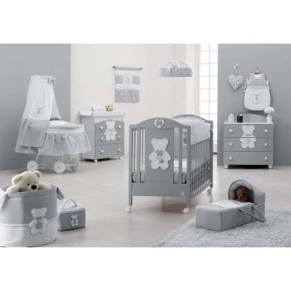 Zdjęcie Wyjątkowe łożeczko dla niemowlaka z wyposażeniem - Italbaby