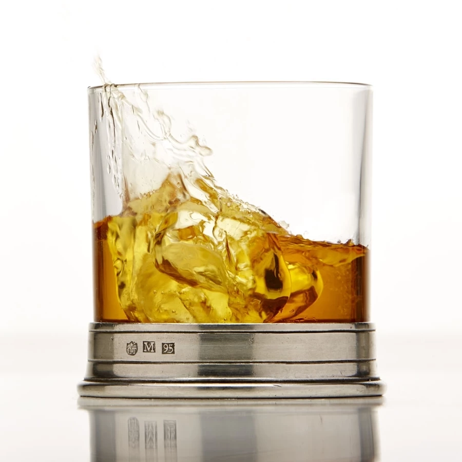 picture 5 Elegant drinking glass