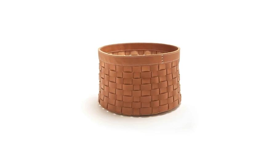 picture 5 Woven leather basket