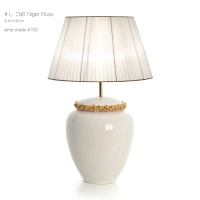 Bild Eine wunderschöne Keramiklampe verziert mit goldenen Rosen, 50 cm