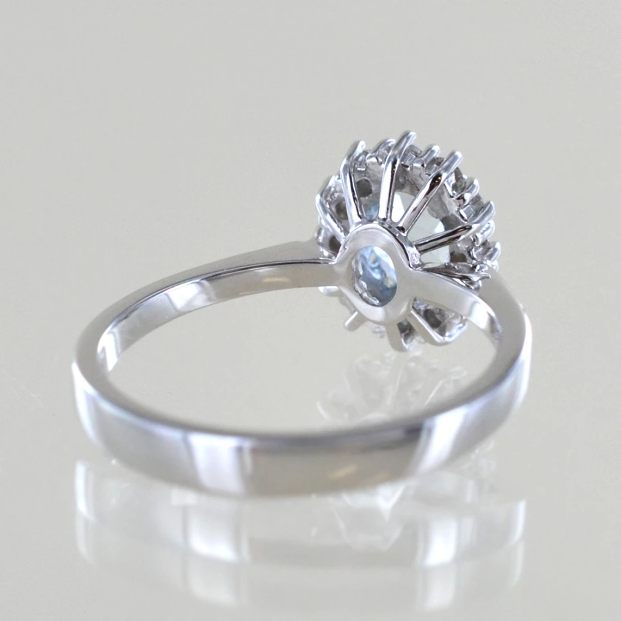 picture 6 A unique Rosetta ring with oval aquamarine and diamonds