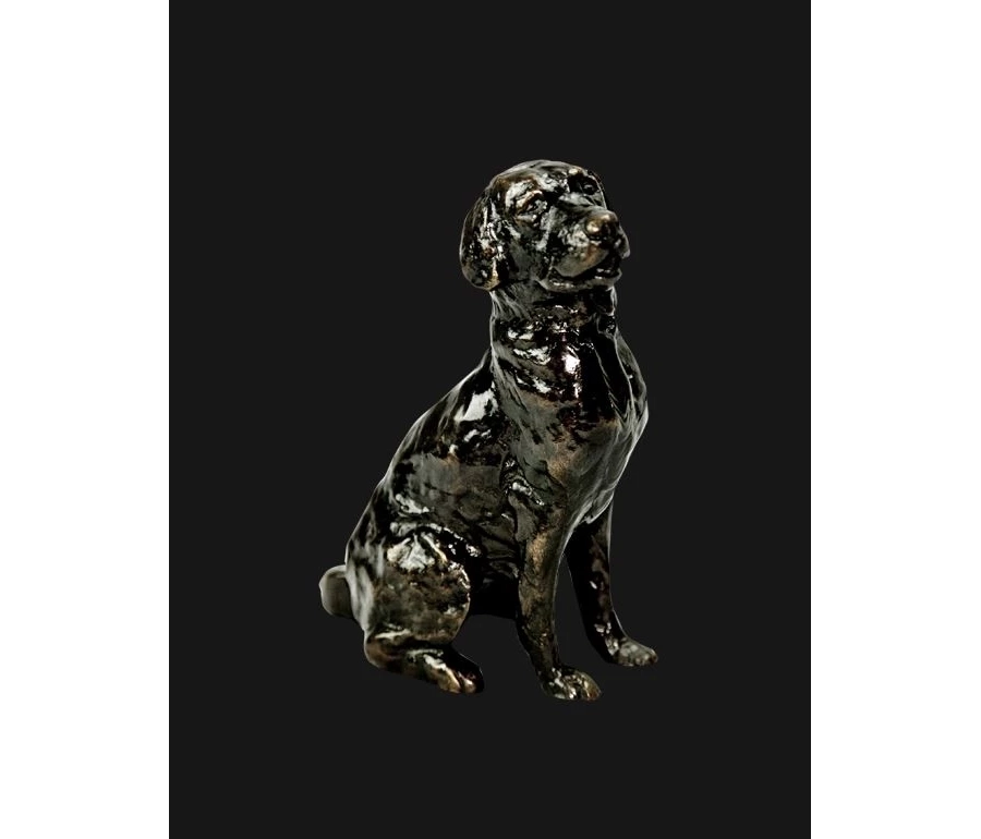 obrazek 1 Figura siedzącego Labradora