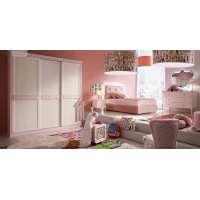 Picture Beautiful white and pink girl's bedroom - Ferretti e Ferrett