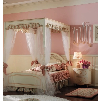 Picture Elegant and classic youth room for a girl - Ebanisteria Bacci