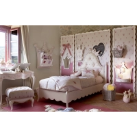 Picture A royal bedroom for a little princess - Volpi